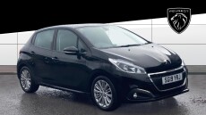 Peugeot 208 1.2 PureTech 82 Signature 5dr [Start Stop] Petrol Hatchback